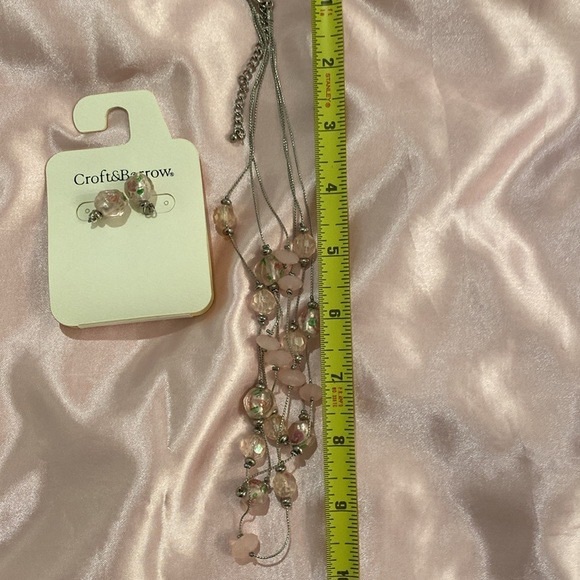 NWT Croft and Barrow Matching Earrings and Necklace. White and Pink. - Picture 8 of 8
